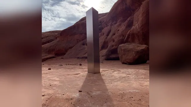 Carte meme 2020 Metal Monoliths