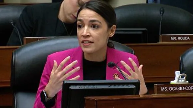 Carte meme AOC’s Lightning Round Corruption Game