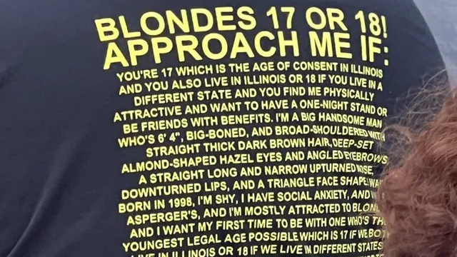 Carte meme « Blondes 17 Or 18 Approach Me If » Shirt