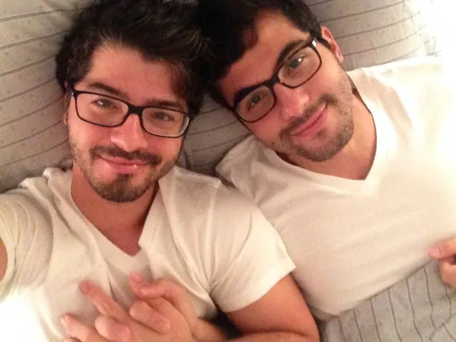 Carte meme Boyfriend Twins