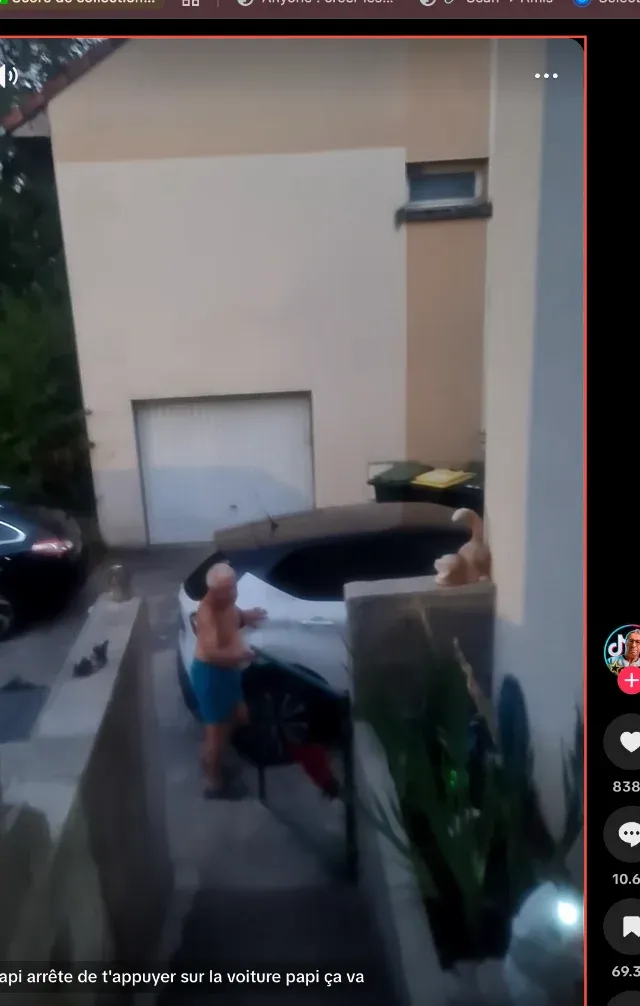 Meme Ça va Papi ?