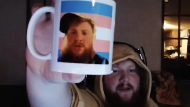 Carte meme CaseOh Showing Trans Pride Flag Mug