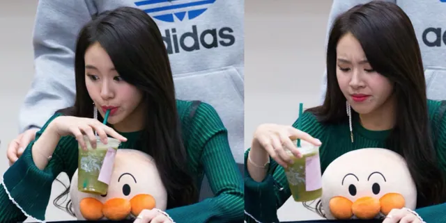 Carte meme Chaeyoung Drinking
