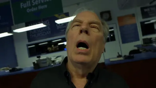 Carte meme Chuck McGill Hits His Head