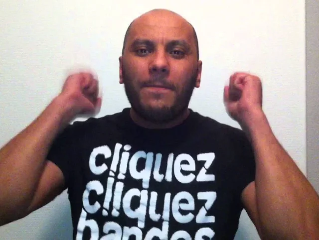Мем Cliquez bandes de salopes !!