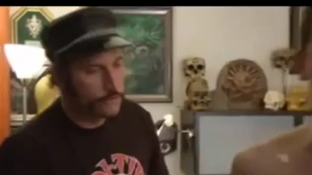 Coucou petite perruche ! meme