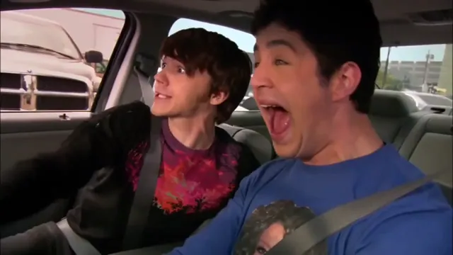 Drake and Josh Crash meme card