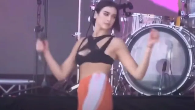 Carte meme Dua Lipa Dance / Dua Lipa Dancing And Twisting