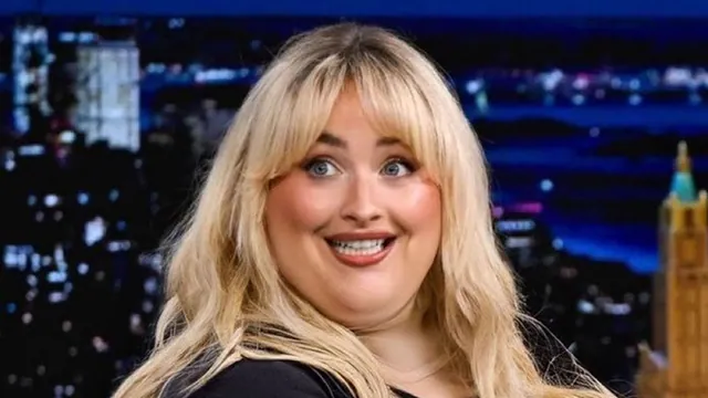 Fat Sabrina Carpenter meme card