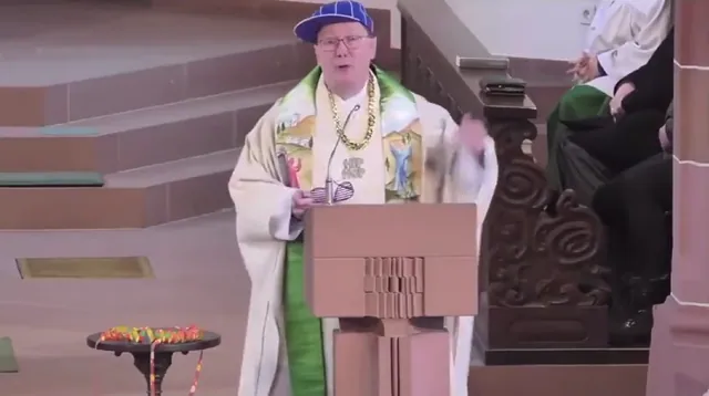 Carte meme German Priest Rap