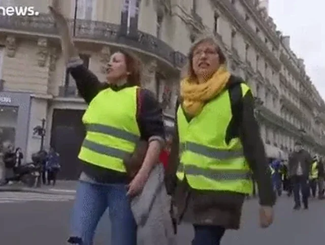 Les gilets jaunes meme