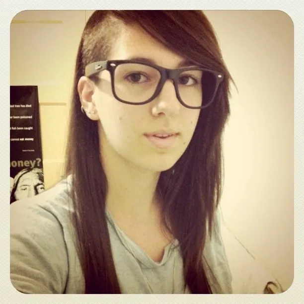 Girls That Look Like Skrillex meme card