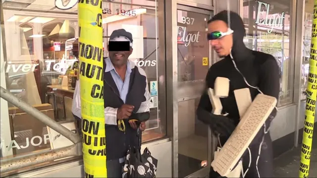 Carte meme Google, Show Me This Guy’s Balls