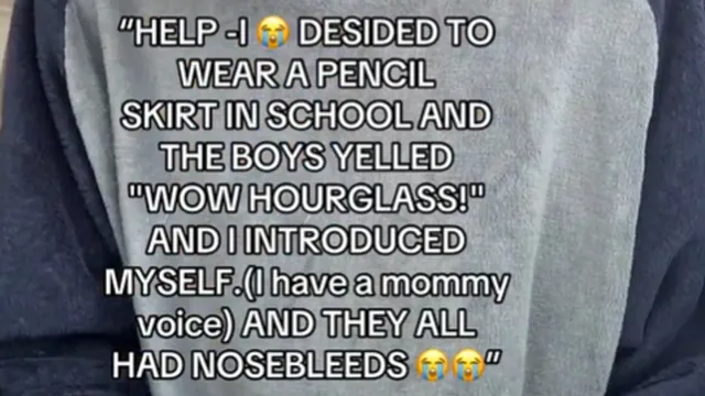 Carte meme Help I Decided to Wear a Pencil Skirt Copypasta