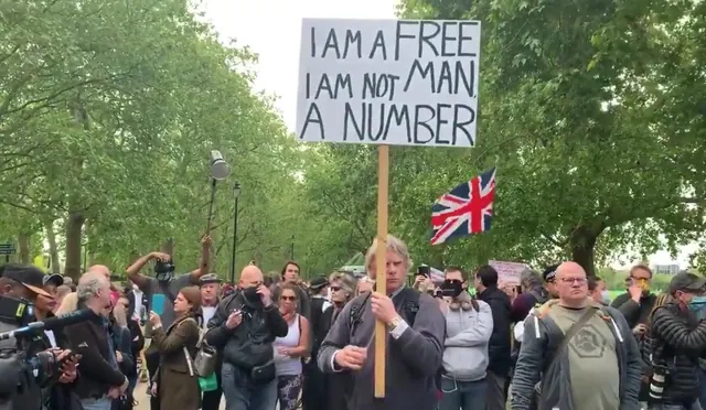 Carte meme I Am A Free I Am Not Man A Number