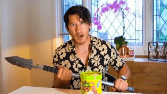 I Am Going to Eat This Ice-Cream, With My Tactical Shovel meme card