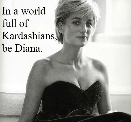 Carte meme In a World of Kardashians