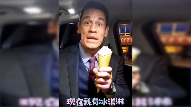 Carte meme John Cena Speaking Chinese and Eating Ice Cream / Bing Chilling