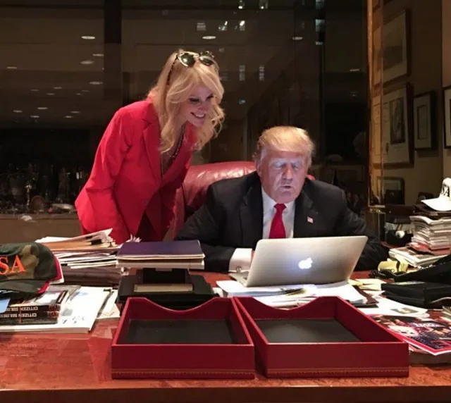 Carte meme Kellyanne Conway’s "Working Hard" Photo