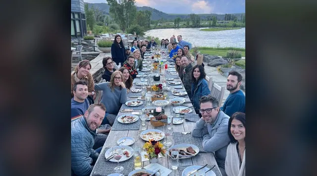 Carte meme Kristen Bell’s Dinner Photo