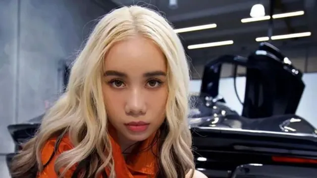 Carte meme Lil Tay’s "SUCKER 4 GREEN"