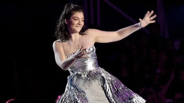 Carte meme Lorde’s VMA Dance