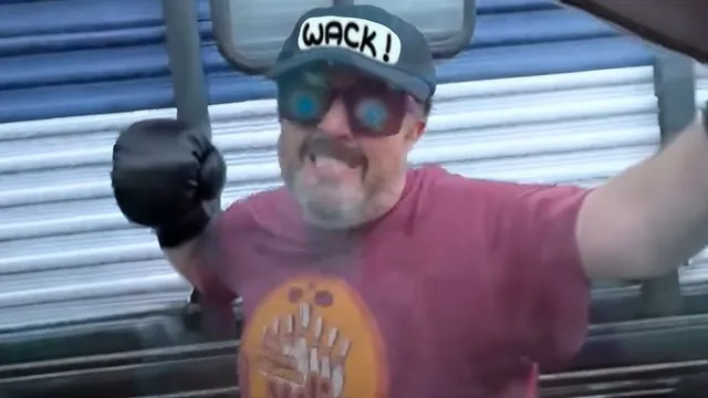 Carte meme Man With Musical Fists