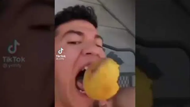 Carte meme Mango on a Fork
