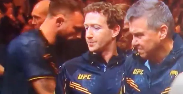 Carte meme Mark Zuckerberg At UFC