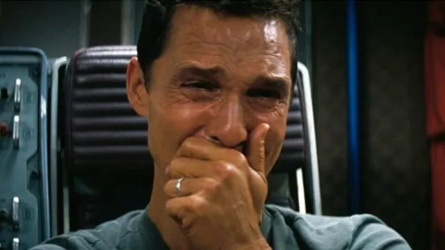 Carte meme Matthew McConaughey Crying (Interstellar)