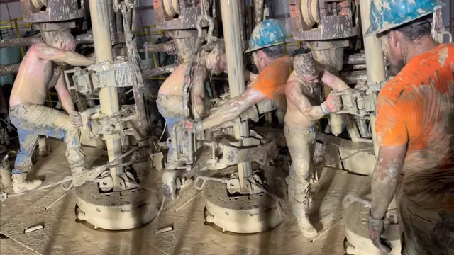 Carte meme Muddy Workers Operating Machinery