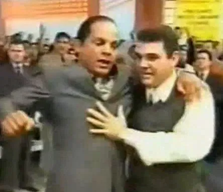 Carte meme Pastor Pilão (Pile Driver Priest)