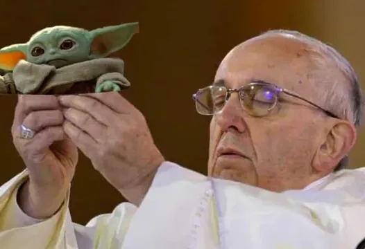 Carte meme Pope Francis Holding Things