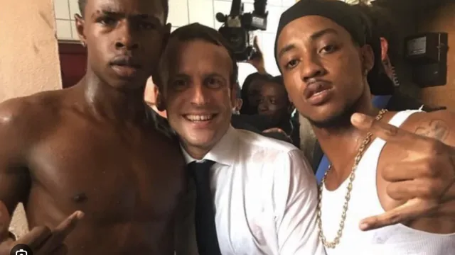 Meme Le selfie gênant