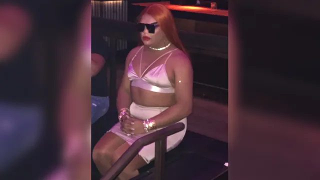 Carte meme Sitting Alone In the VIP