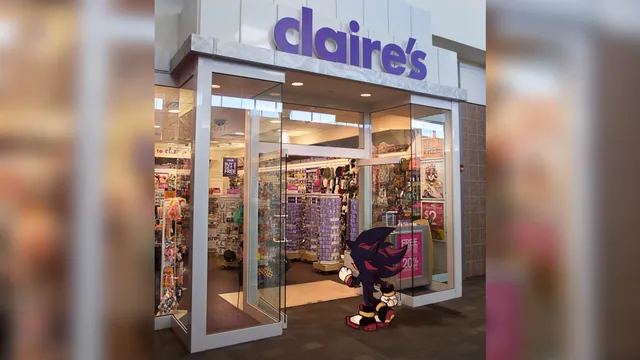Sonic Characters Walking Into Stores meme card