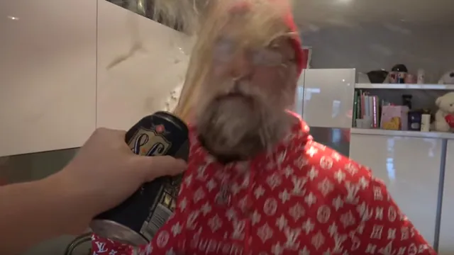 Carte meme Spraying Beer in Papanomaly’s Face