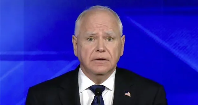 Carte meme Tim Walz Worried Face