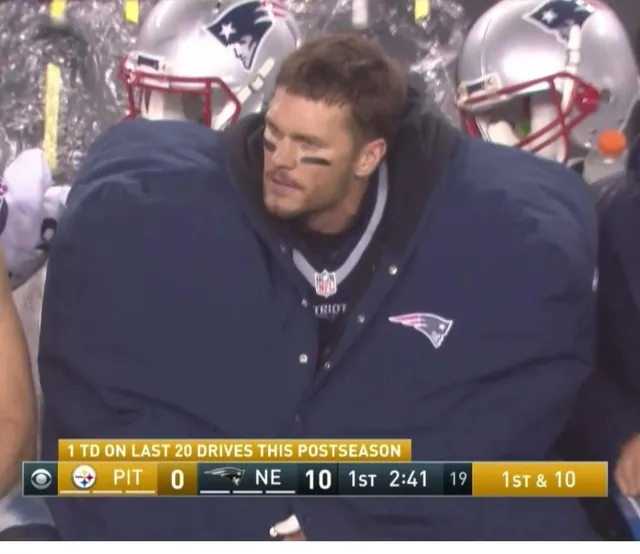 Carte meme Tom Brady’s Huge Jacket