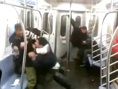 Carte meme Transit Fight Videos