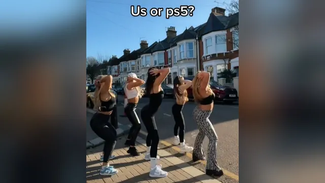 Carte meme Us or PS5?