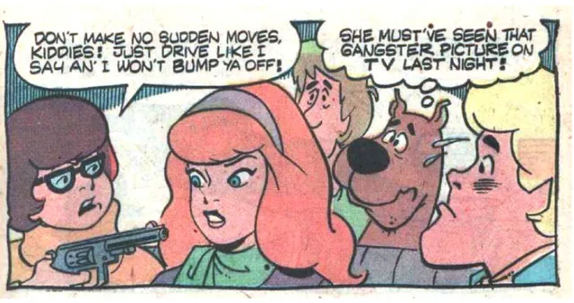 Carte meme Velma Holding Daphne at Gunpoint