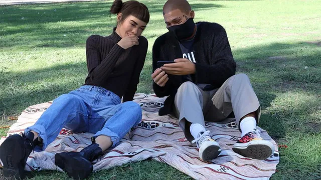 Carte meme VTubers / Virtual Influencers