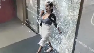 Carte meme 30 Times the Glass Was Not Strong Enough, rareté commune