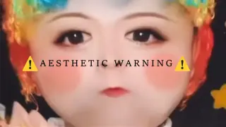 Carte meme ⚠️AESTHETIC WARNING⚠️, rareté commune