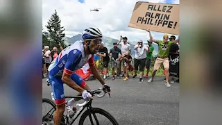 Allez Alain Philippe ! meme card, common rarity