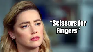 Carte meme Amber Heard « Scissors For Fingers », rareté commune