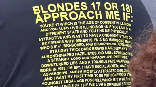 Carte meme « Blondes 17 Or 18 Approach Me If » Shirt, rareté commune