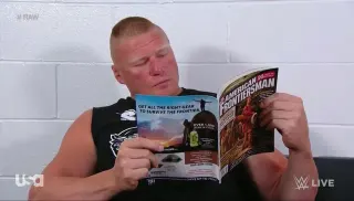 Carte meme Brock Lesnar Reading a Magazine, rareté commune