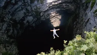 Carte meme Cave of Swallows Jump, rareté commune